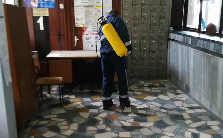 Дезинфекција во институции, банки, локална и ТППЕ Крушево
