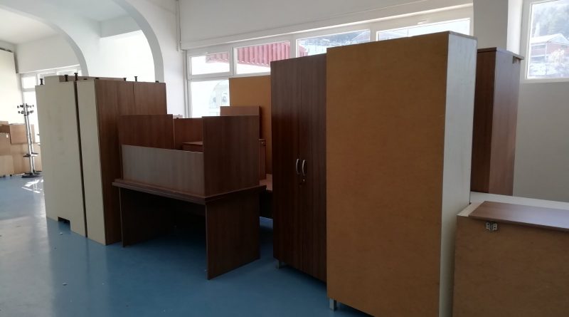 Донација од мебел и канцелариски материјал од Државна лотарија