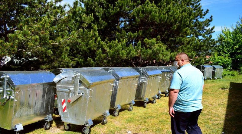Нови 21 контејнери за општина Крушево