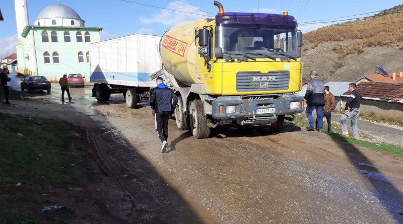 Продолжува градежната офанзива во с. Норово, фирмата изведувач започнува со работа на канализацијата