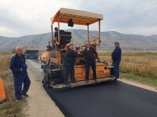 Се асфалтира патот од Бучин до Воѓани (општина Кривогаштани)