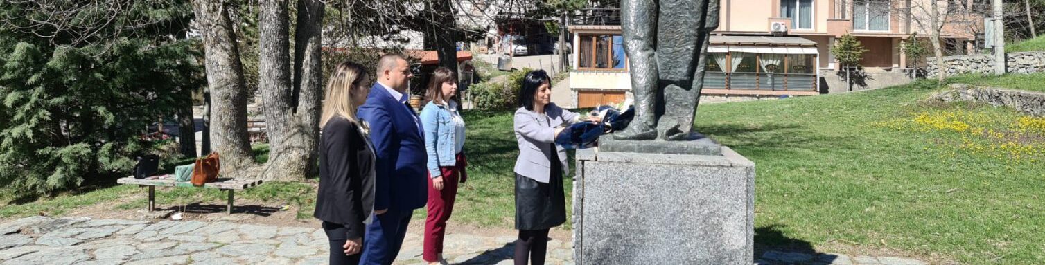 Со пораки за целосен прекин на штрајкот одбележан патрониот празник на ОУ „Никола Карев“